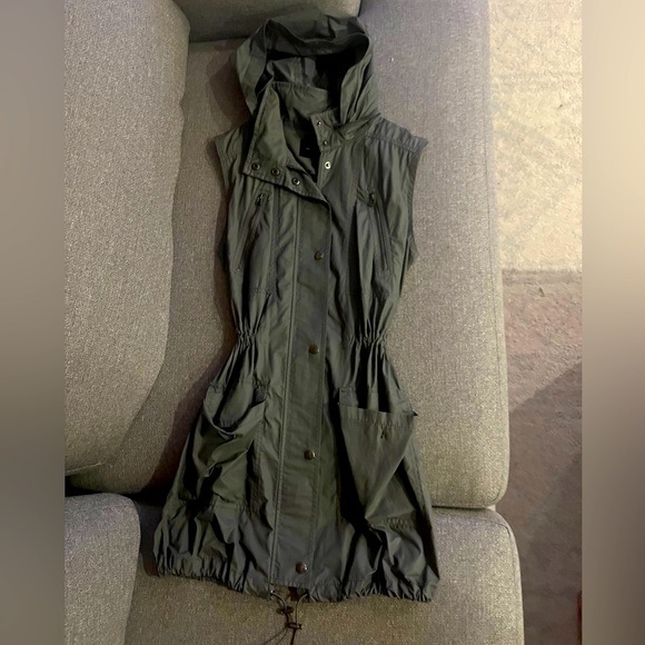 Gray - Picture 1 of 1